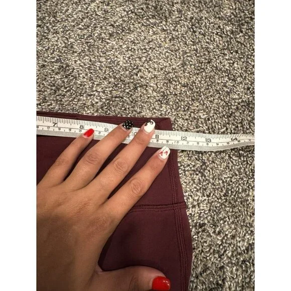 Lululemon Back In Action Jogger (29") Garnet Size 4 EUC - Picture 4 of 5